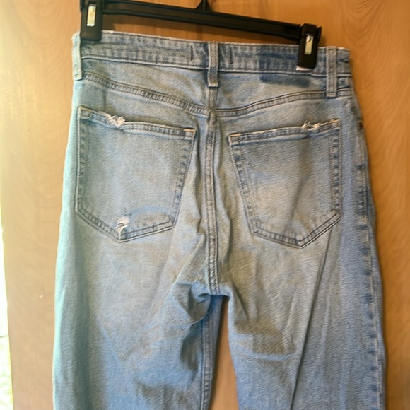 Abercrombie and Fitch Zoe Natural Rise Ankle Straight - Picture 3 of 3